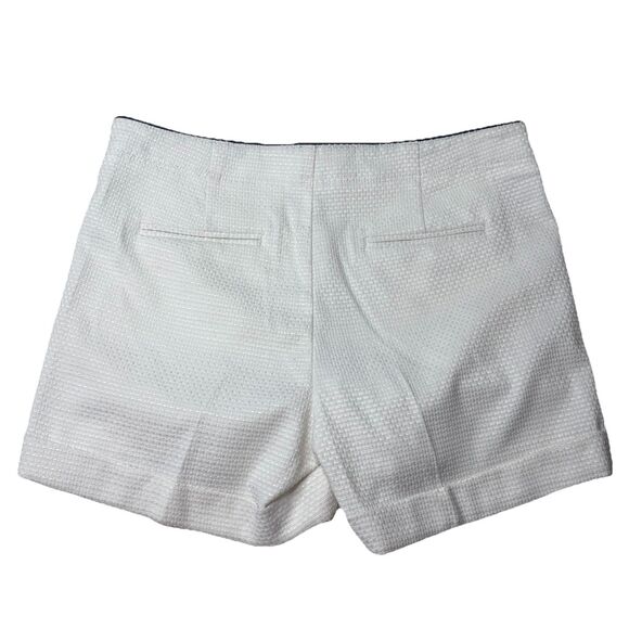 Banana Republic White Textured Mid Rise Side Zip Pockets Shorts Women Size 8 - Picture 4 of 7